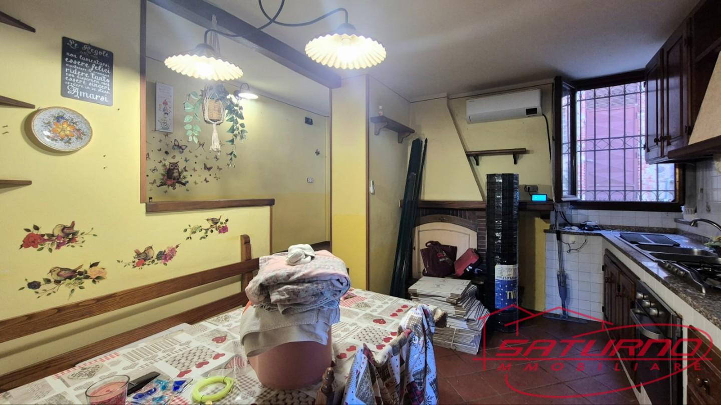 Casa indipendente arredata in affitto, Borgo a Mozzano valdottavo