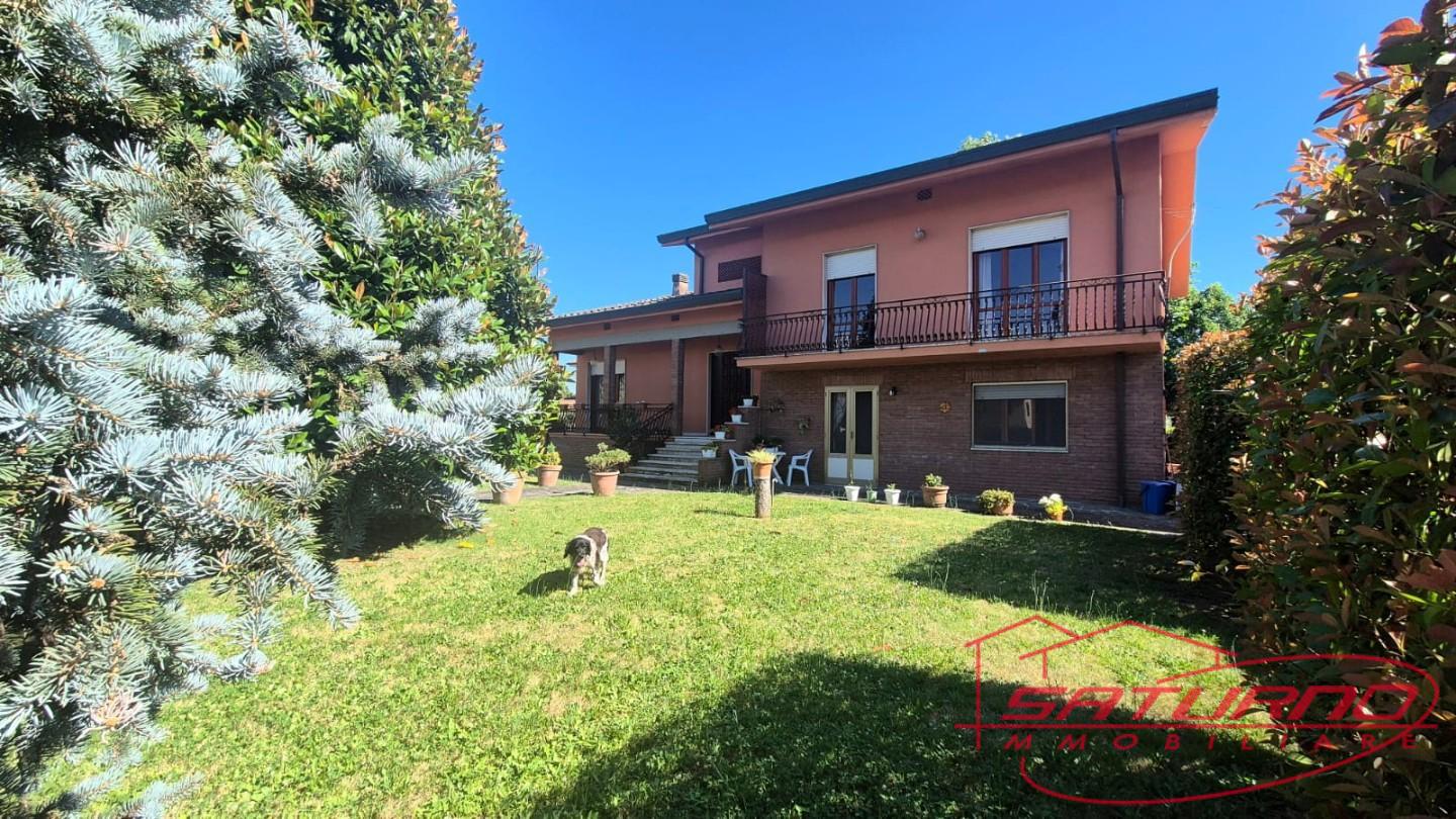 Villa con giardino, Capannori santa margherita