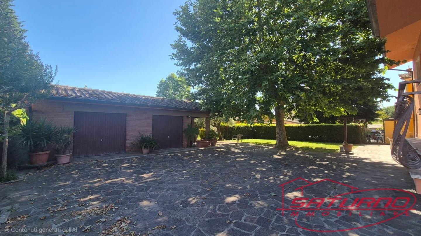 Villa con giardino, Capannori santa margherita