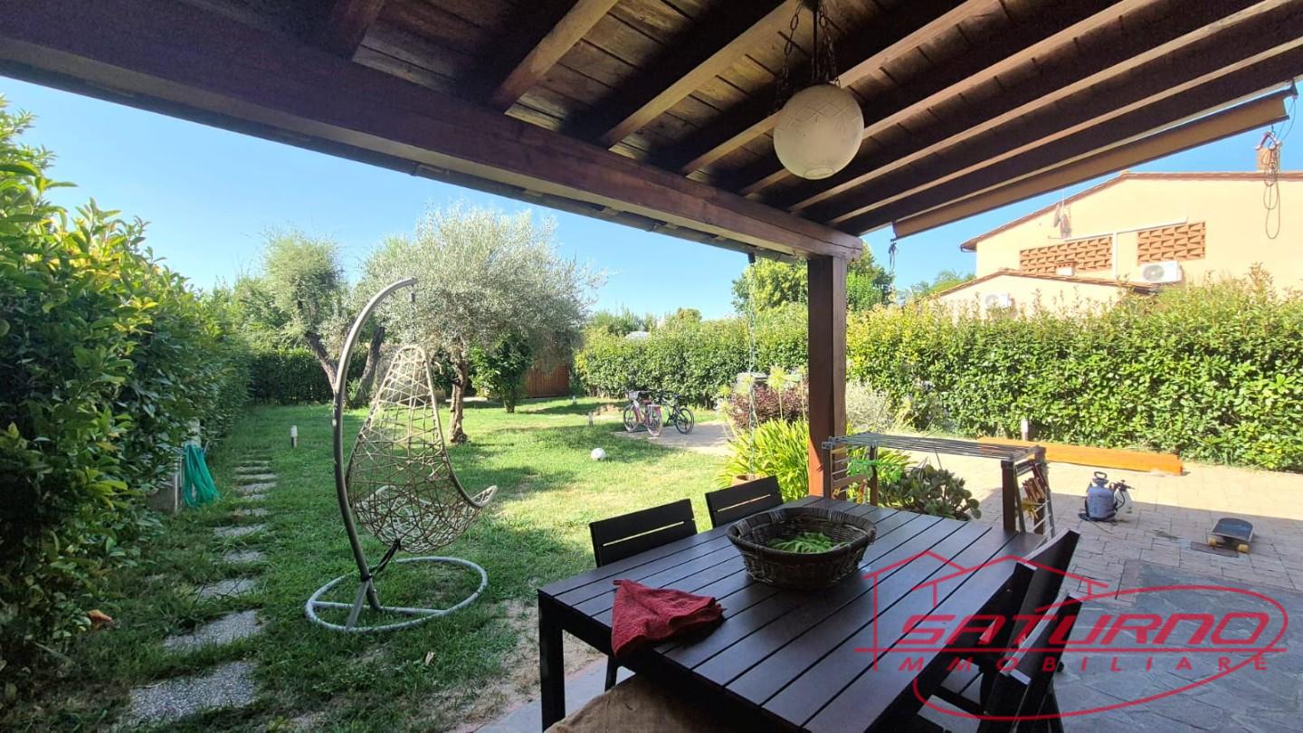 Villa con giardino, Capannori marlia