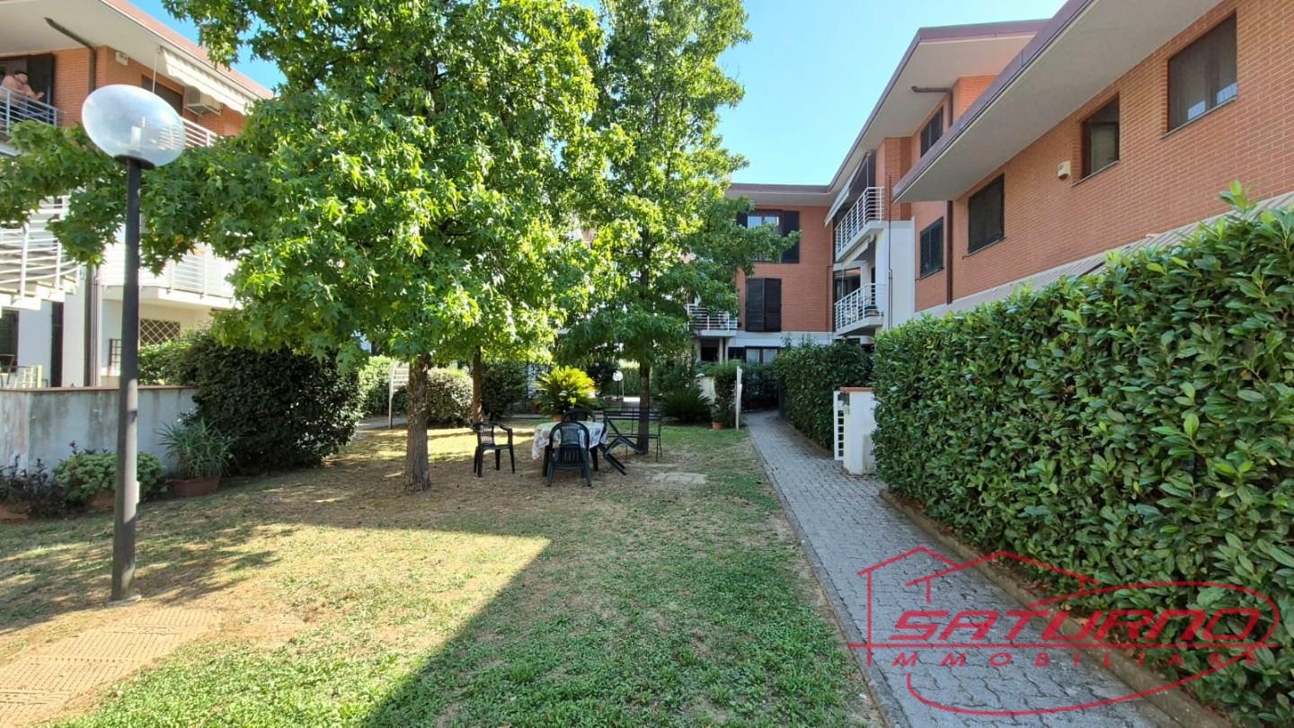 Appartamento con giardino, Lucca saltocchio