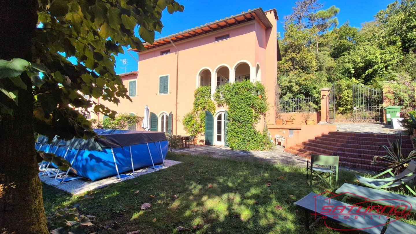 Rustico con giardino, Lucca carignano