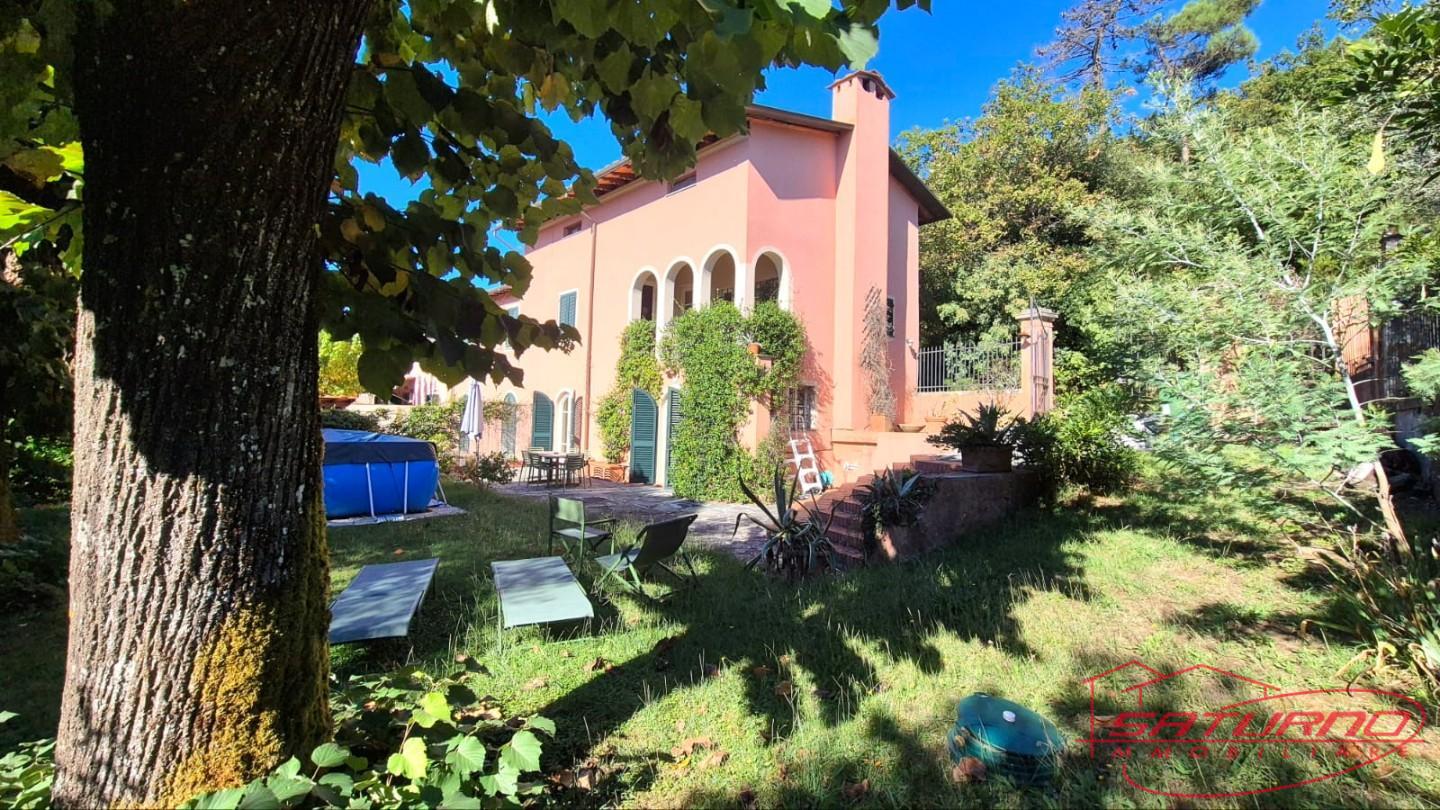 Rustico con giardino, Lucca carignano
