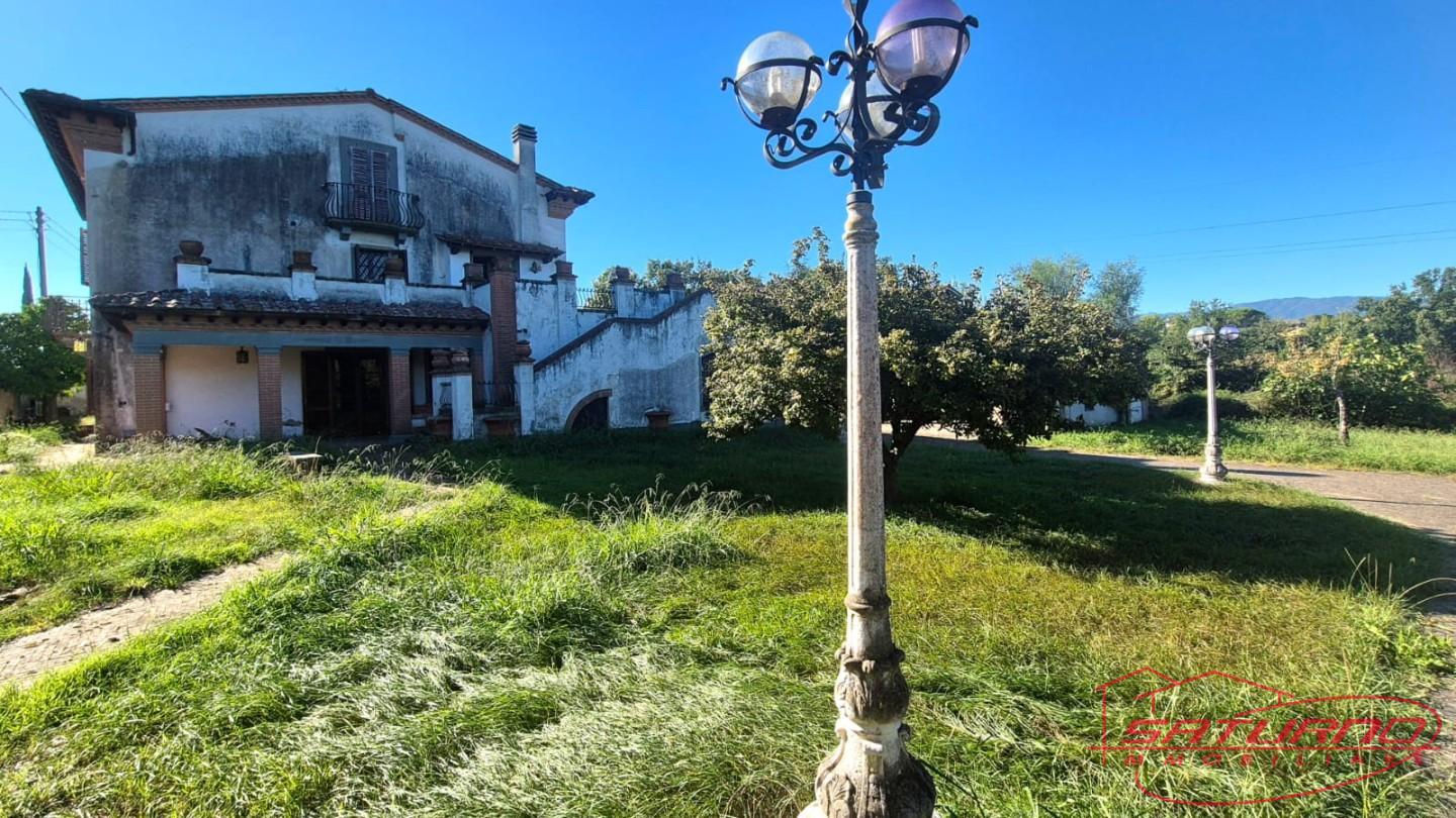 Villa con giardino, Montecarlo san giuseppe