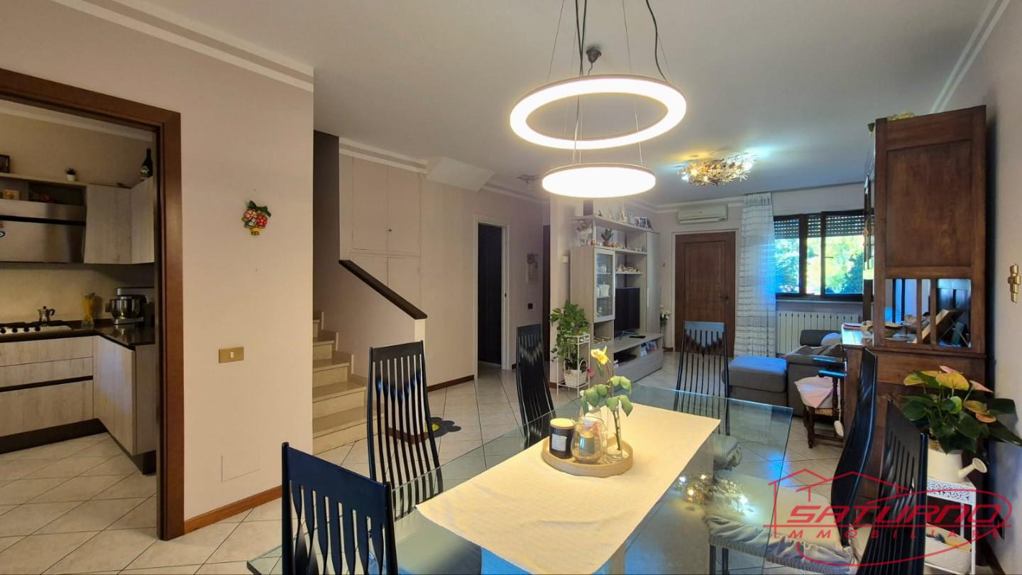 Villa con giardino, Capannori centro