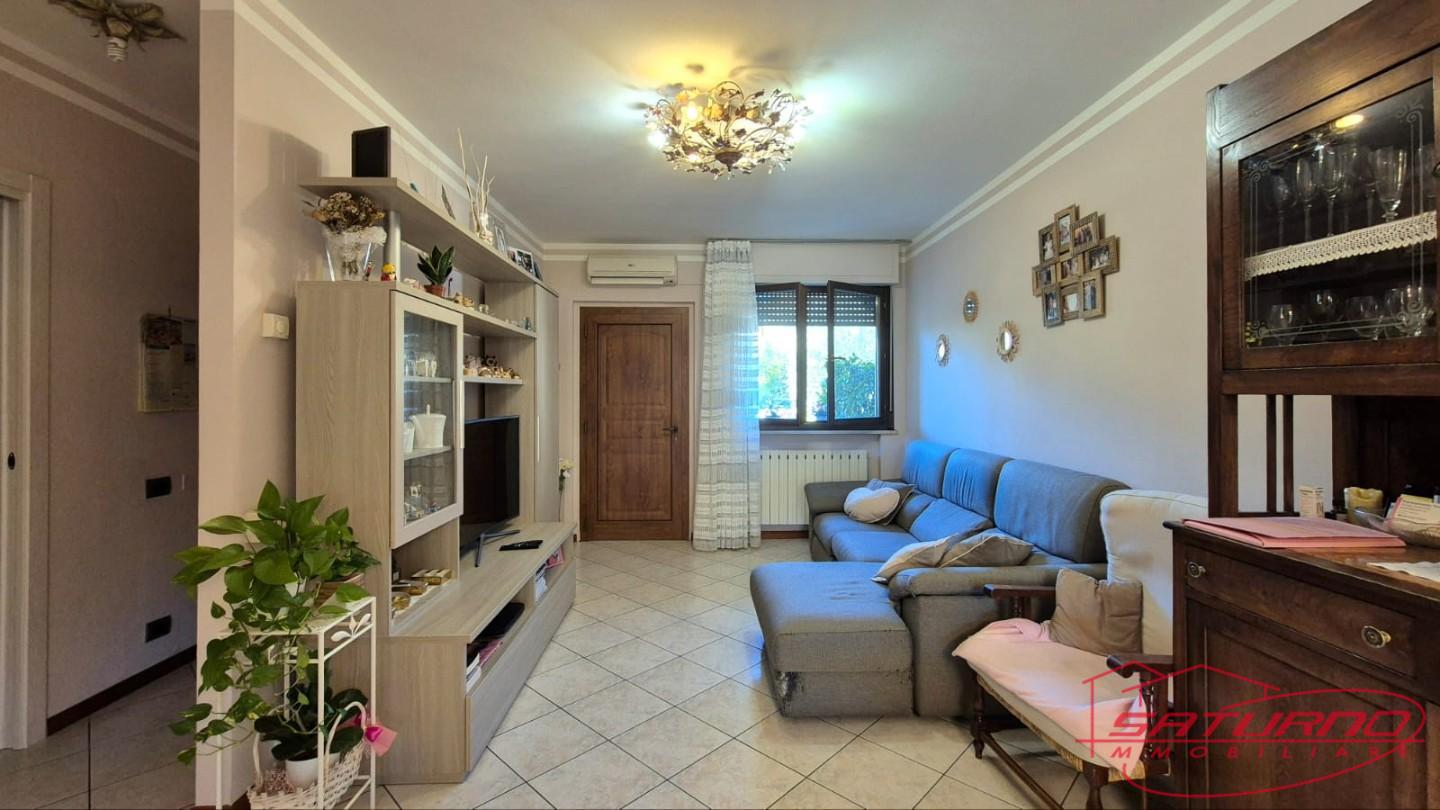 Villa con giardino, Capannori centro