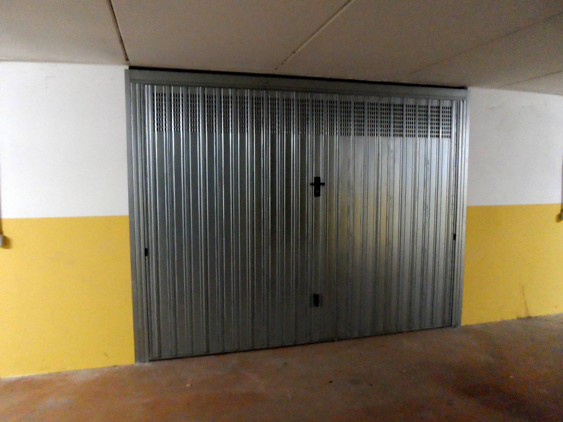 Box o garage in vendita a Monteprandone, Centobuchi