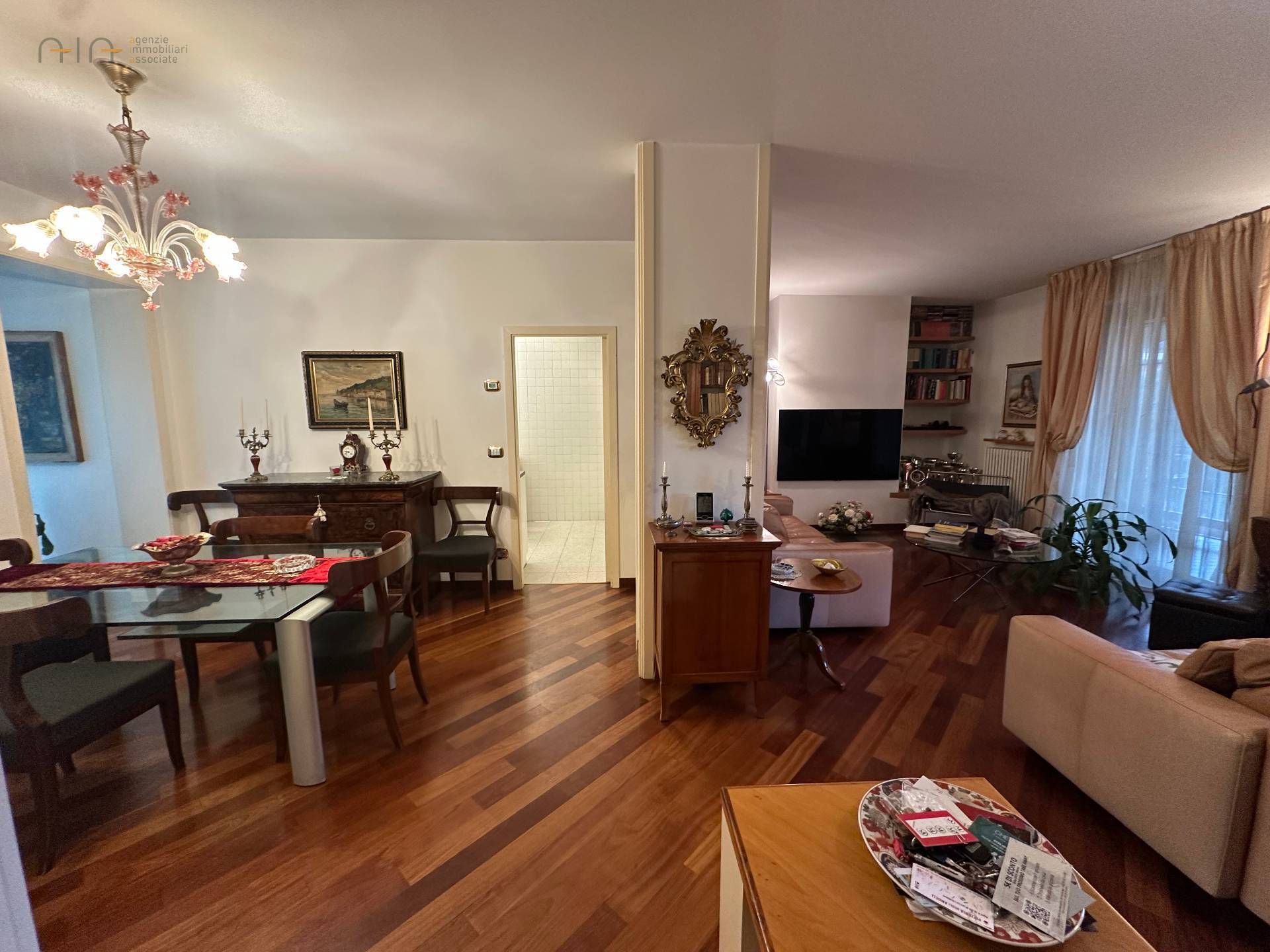 Appartamento in vendita a Grottammare, Lungomare