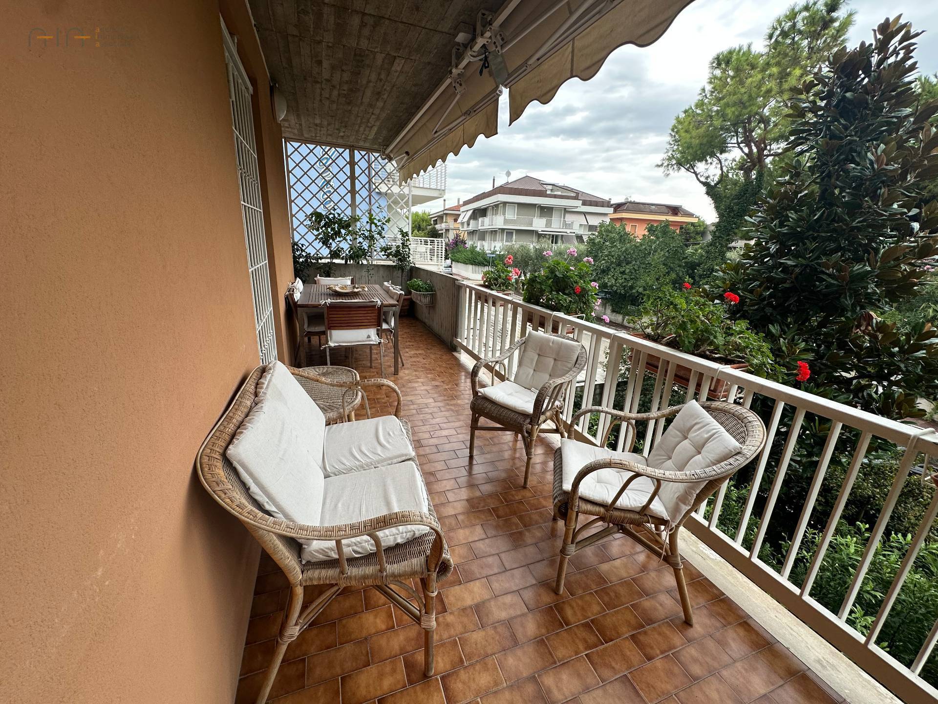 Appartamento in vendita a Grottammare, Lungomare