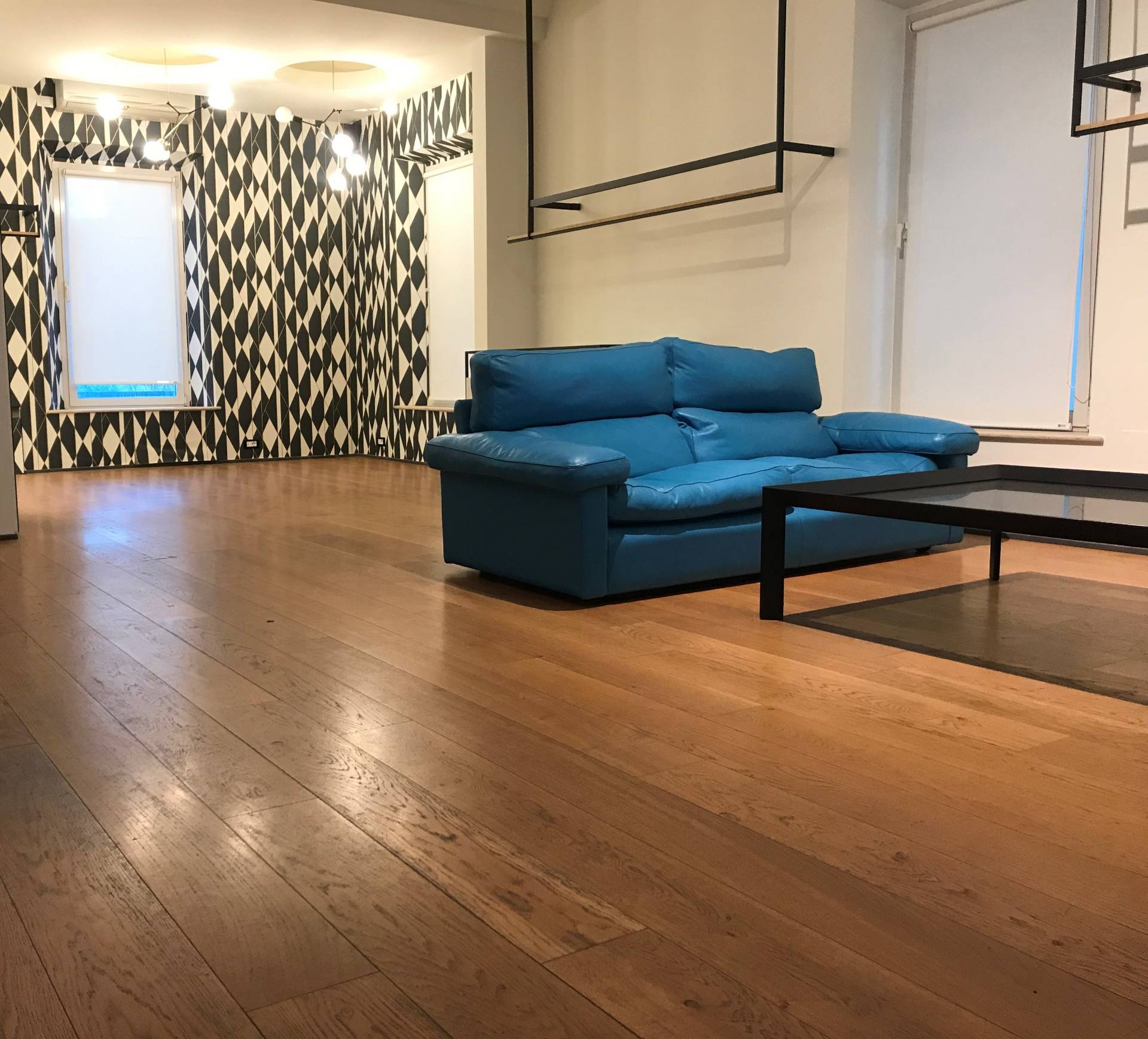 Locale commerciale in affitto a San Benedetto del Tronto, Centrale