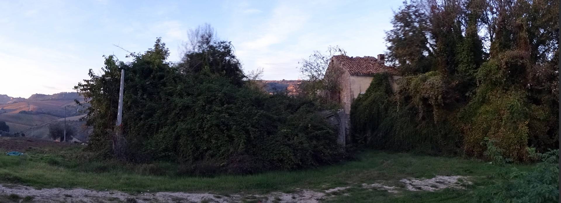 Casale colonico / Rustico in vendita a Monteprandone, Collinare