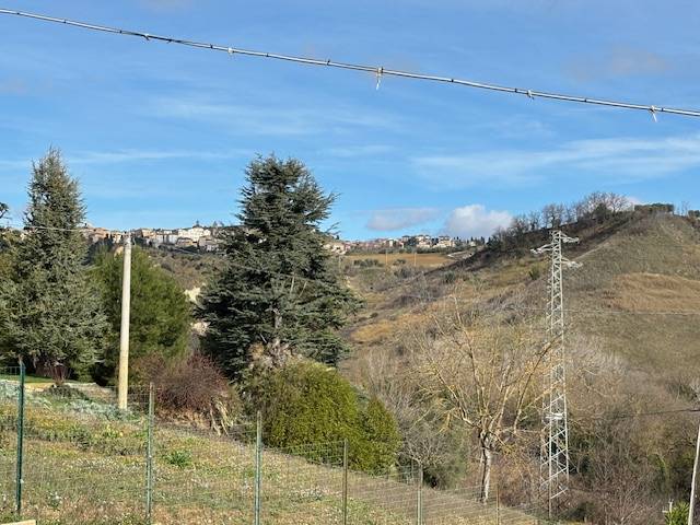 Casale colonico / Rustico in vendita a Offida