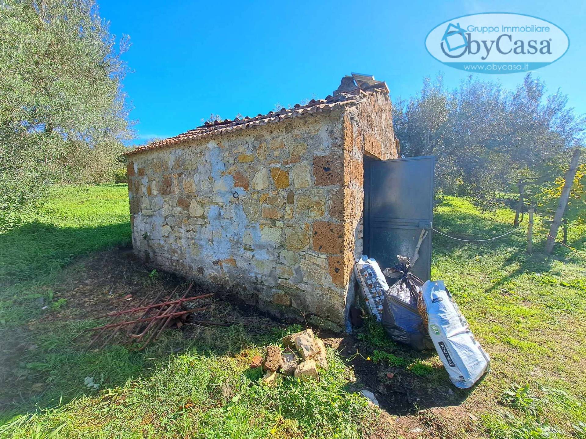 Magazzino in vendita a Barbarano Romano