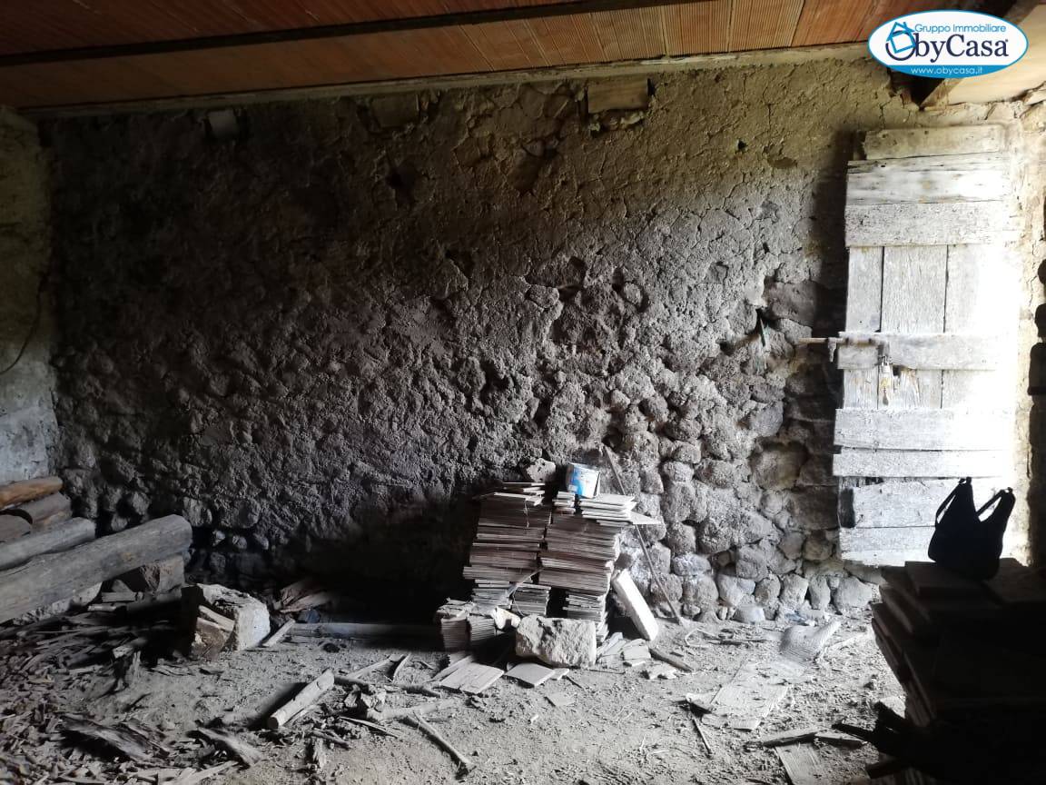 Cantina / Magazzino in vendita a Canale Monterano, Montevirginio