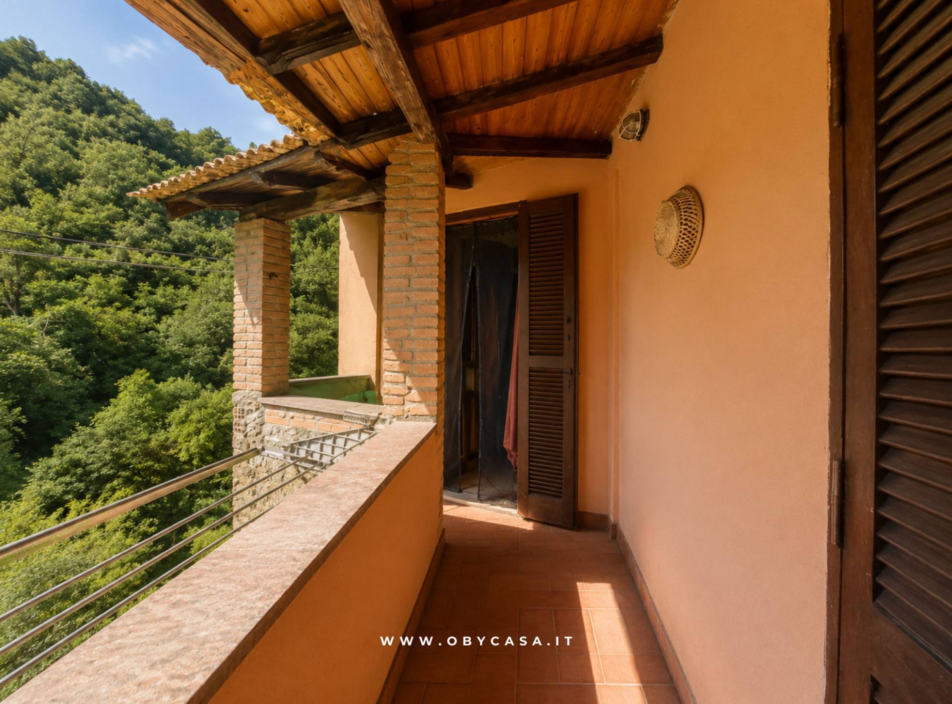 Casa Indipendente in vendita a Bassano Romano