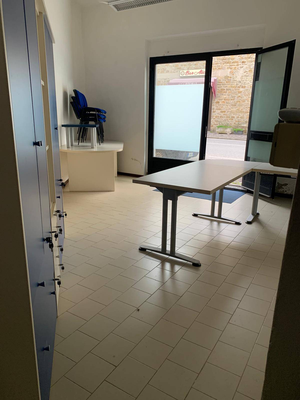 Locale commerciale in affitto a Bibbiena