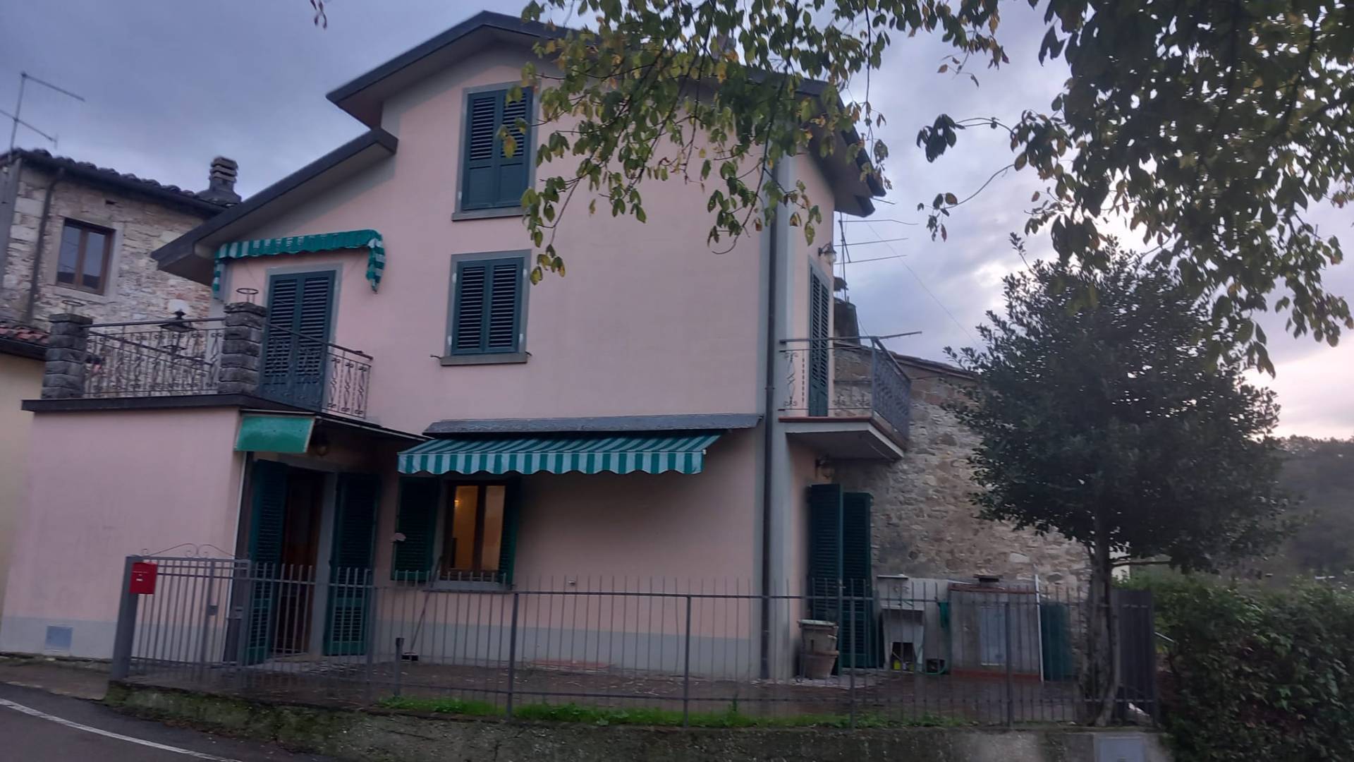 Casa indipendente con terrazzo, Bibbiena terrossola