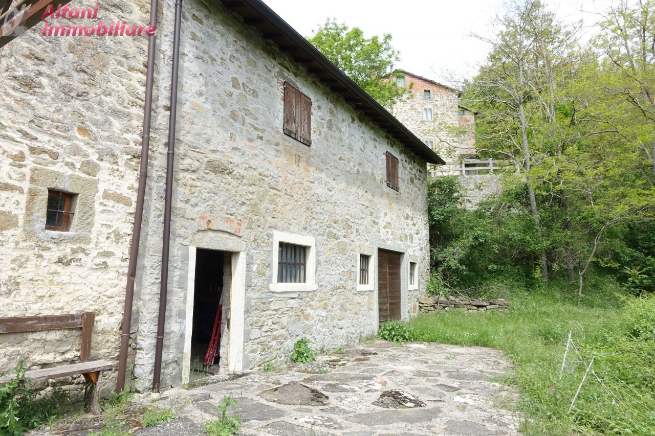 Cascina/Casale/Masseria in vendita a Chiusi della Verna