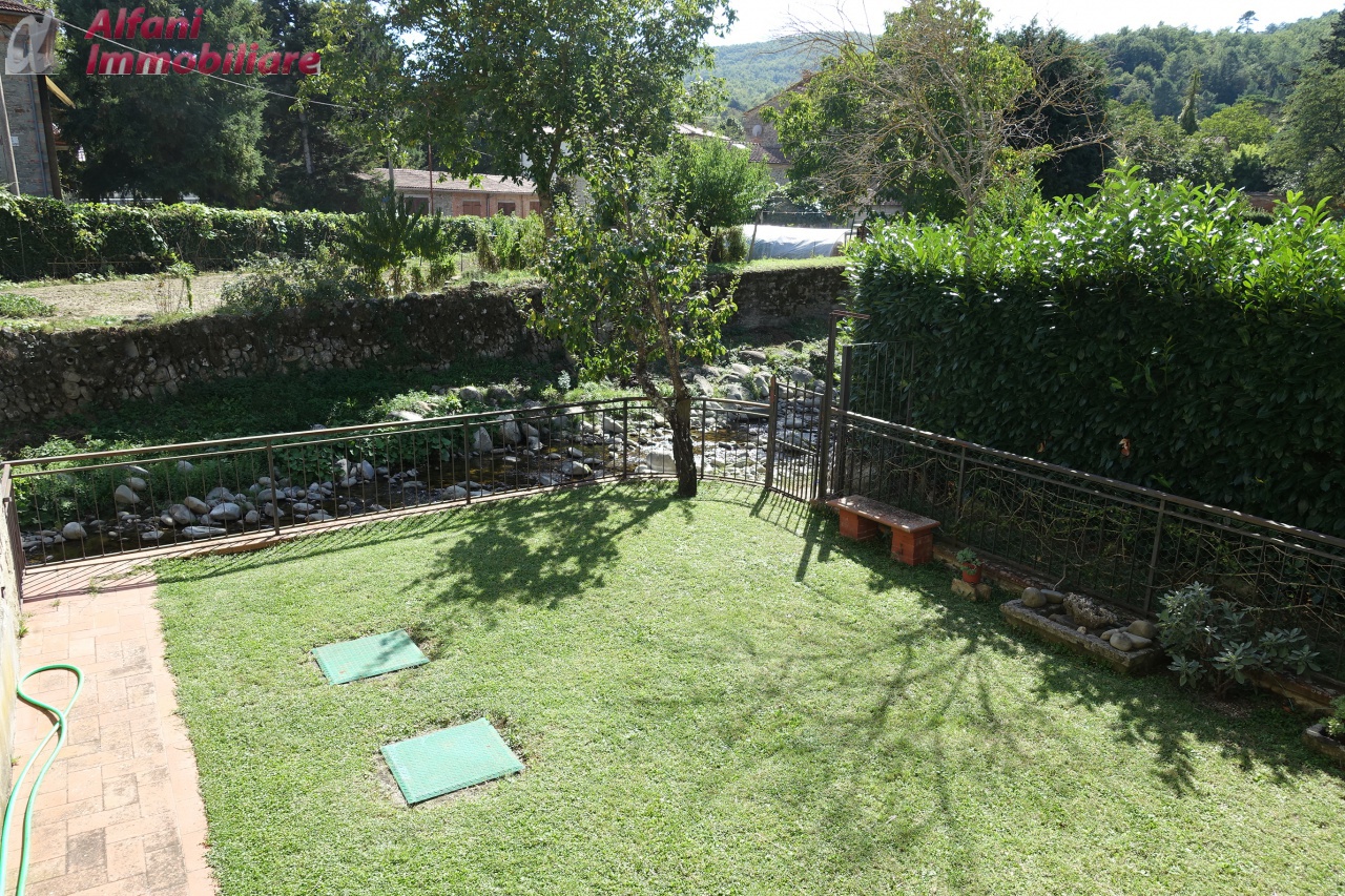 Stabile/Palazzo in vendita a Talla