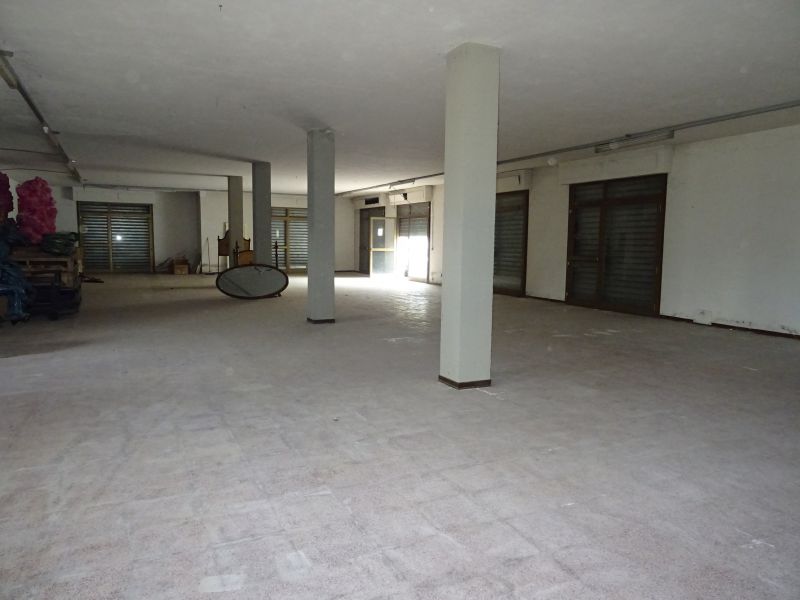 Magazzino in vendita a Poppi