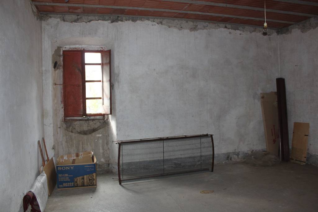 Appartamento indipendente in vendita a Subbiano