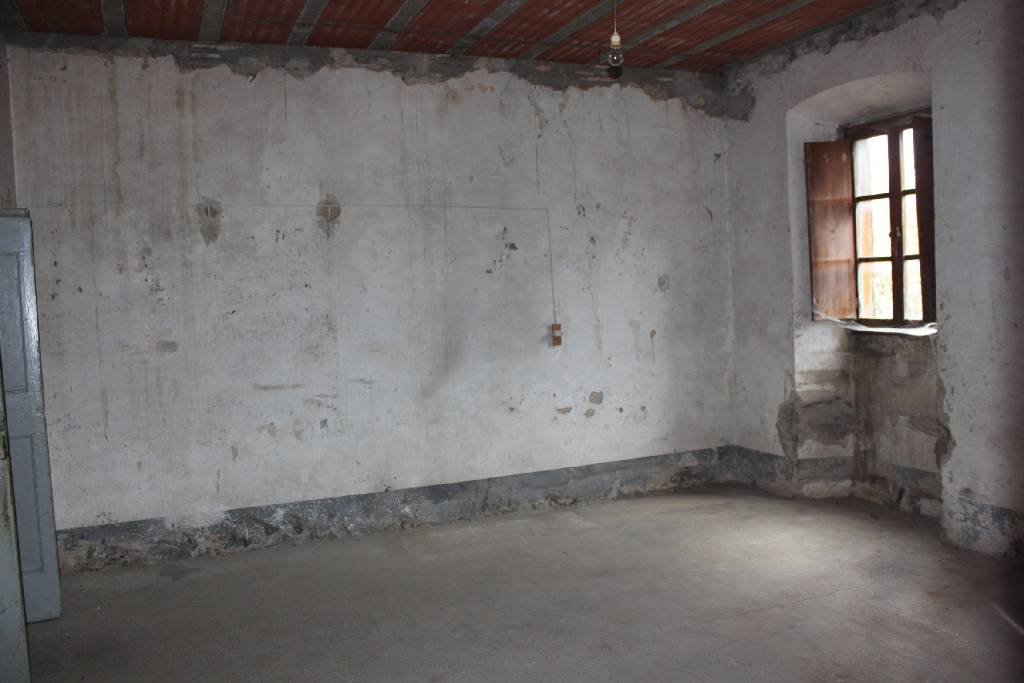 Appartamento indipendente in vendita a Subbiano