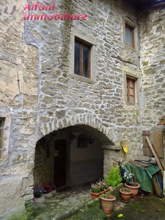 Stabile/Palazzo in vendita a Castel San Niccol