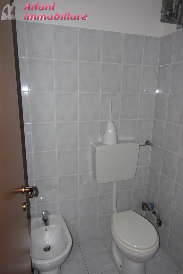 Locale commerciale in vendita a Bibbiena