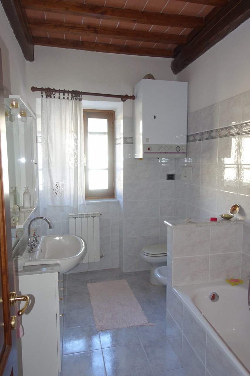 Stabile/Palazzo in vendita a Poppi