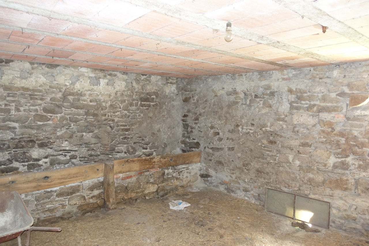 Cascina/Casale/Masseria in vendita a Chitignano