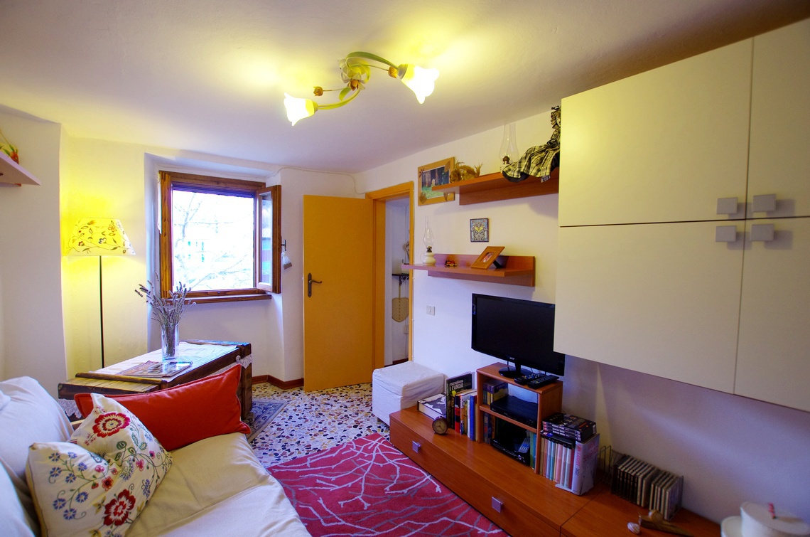 Stabile/Palazzo in vendita a Castel San Niccol