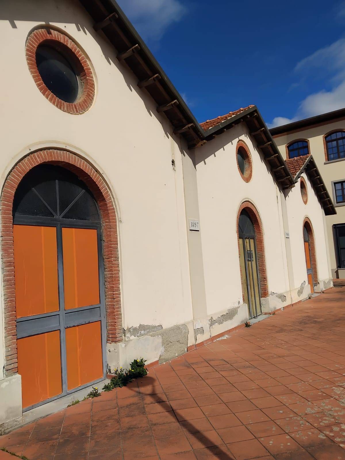 Locale commerciale in affitto a Bibbiena, Soci