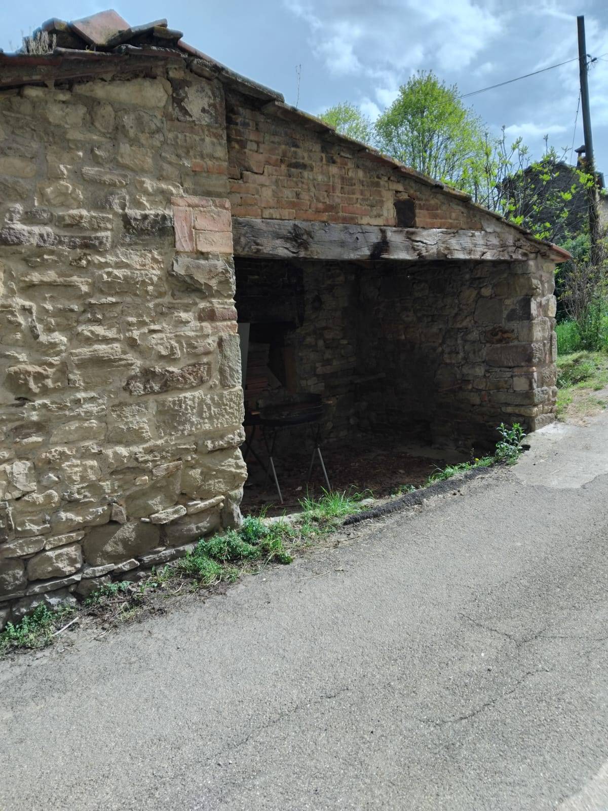 Magazzino in vendita a Bibbiena, Marciano