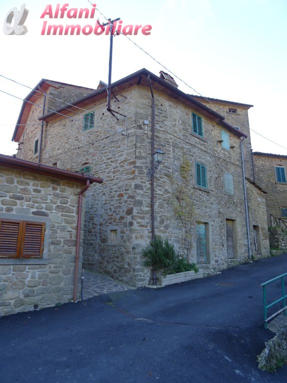 Stabile/Palazzo in vendita a Talla