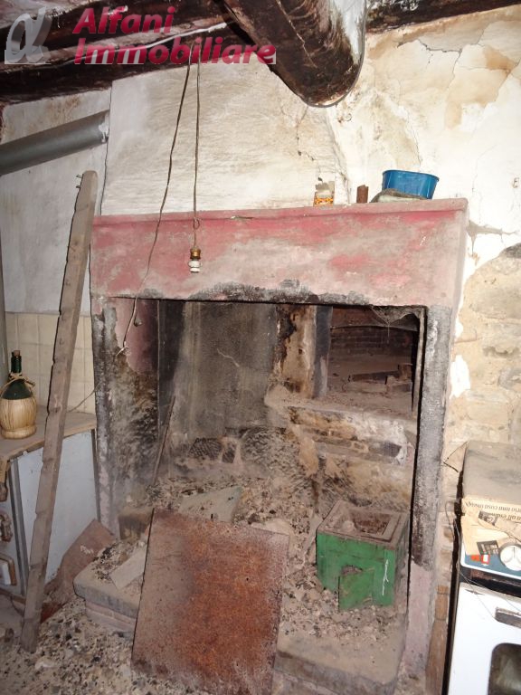 Stabile/Palazzo in vendita a Talla