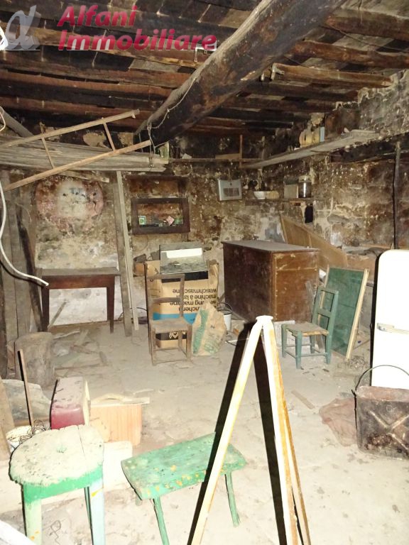 Stabile/Palazzo in vendita a Talla