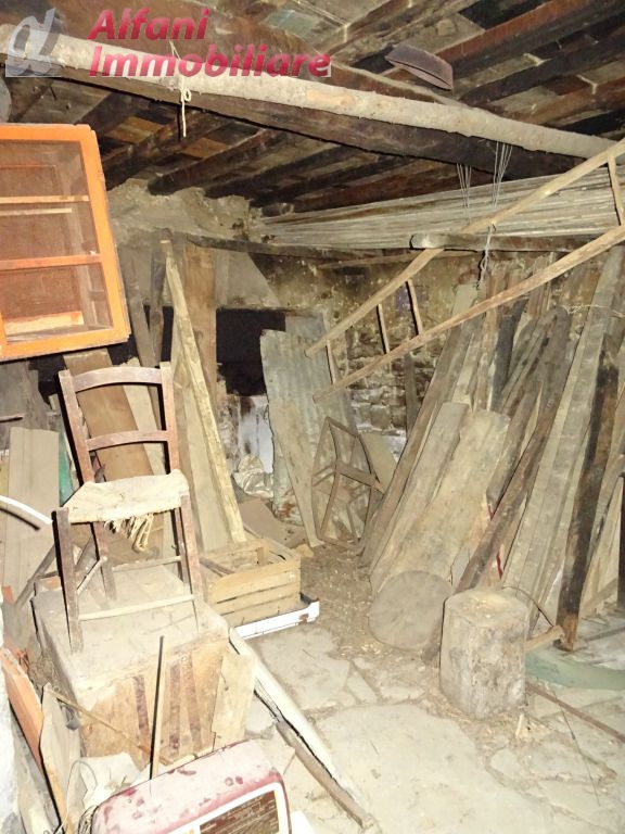 Stabile/Palazzo in vendita a Talla