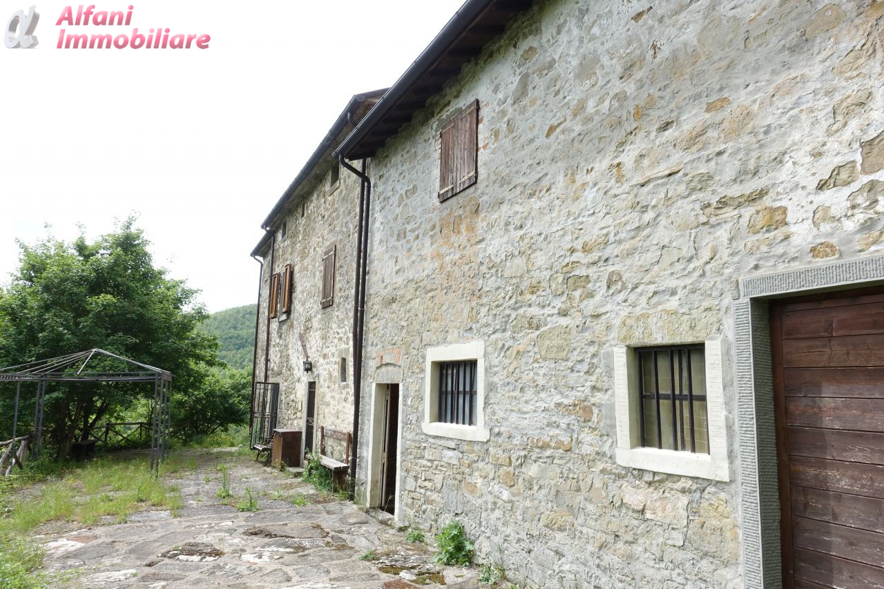 Cascina/Casale/Masseria in vendita a Chiusi della Verna