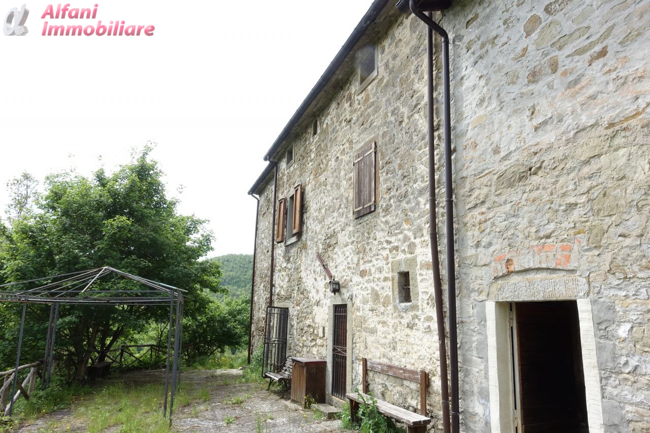 Cascina/Casale/Masseria in vendita a Chiusi della Verna