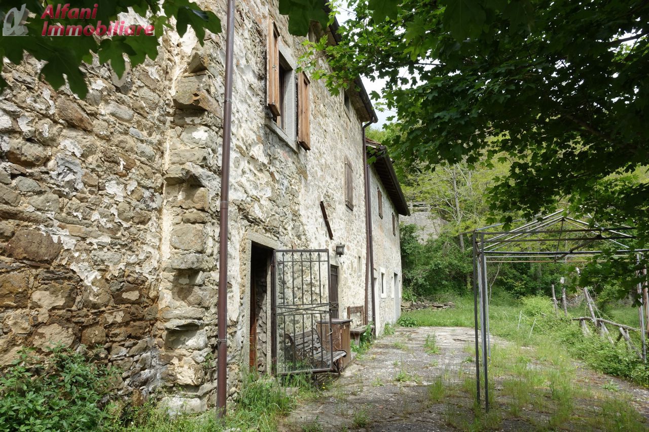 Cascina/Casale/Masseria in vendita a Chiusi della Verna