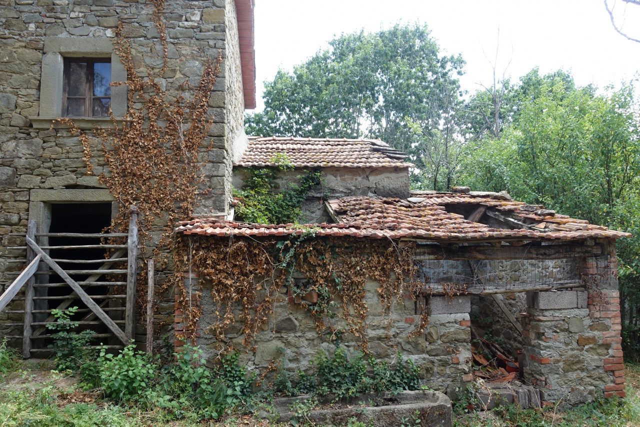 Cascina/Casale/Masseria in vendita a Chitignano