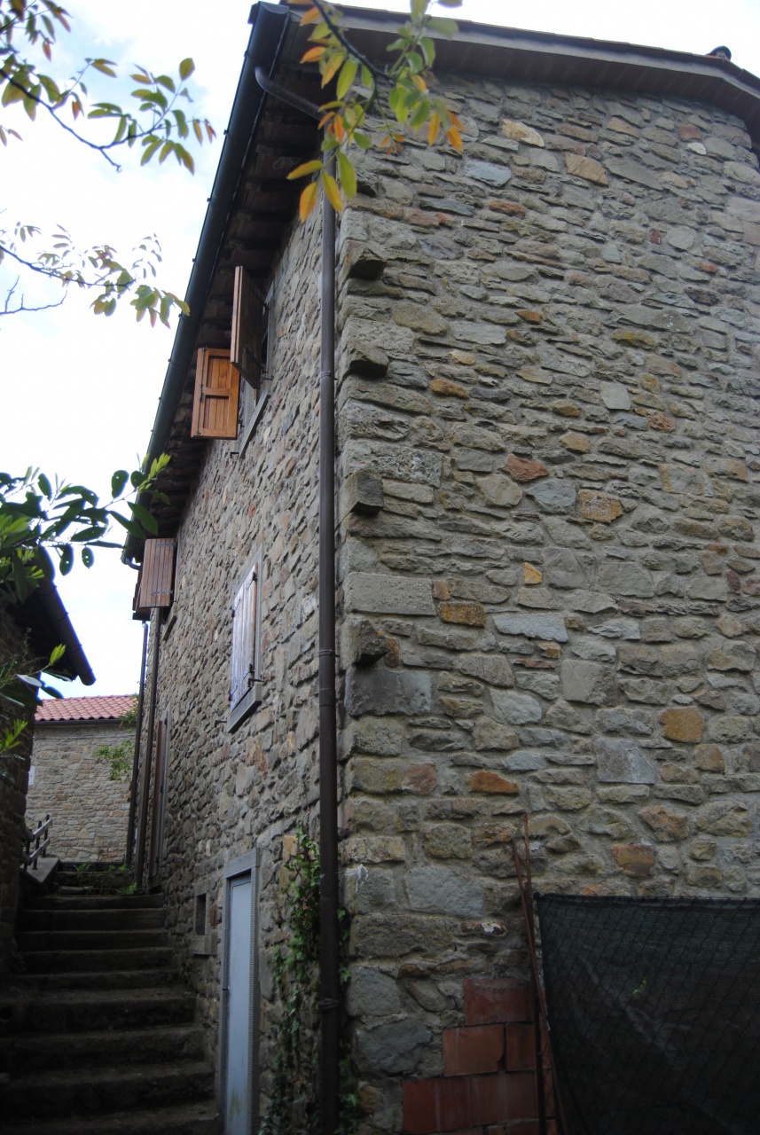 Stabile/Palazzo in vendita a Ortignano Raggiolo