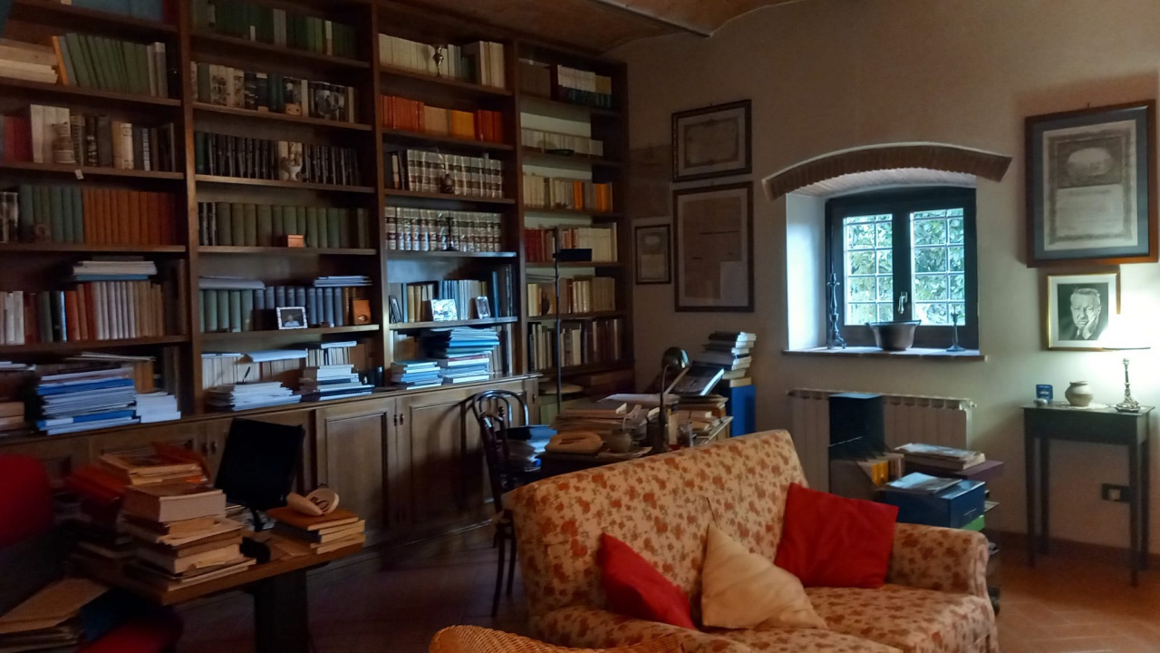 Cascina/Casale/Masseria in vendita a Subbiano