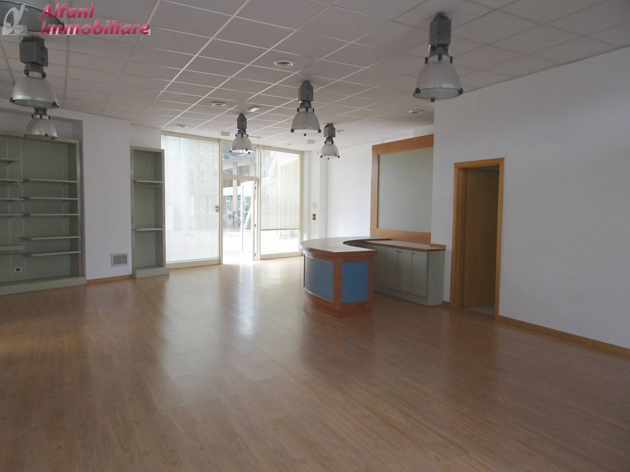 Locale commerciale in vendita a Bibbiena