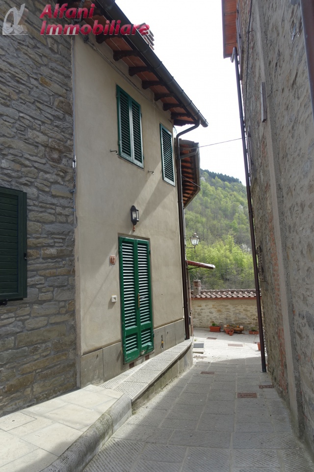 Stabile/Palazzo in vendita a Poppi