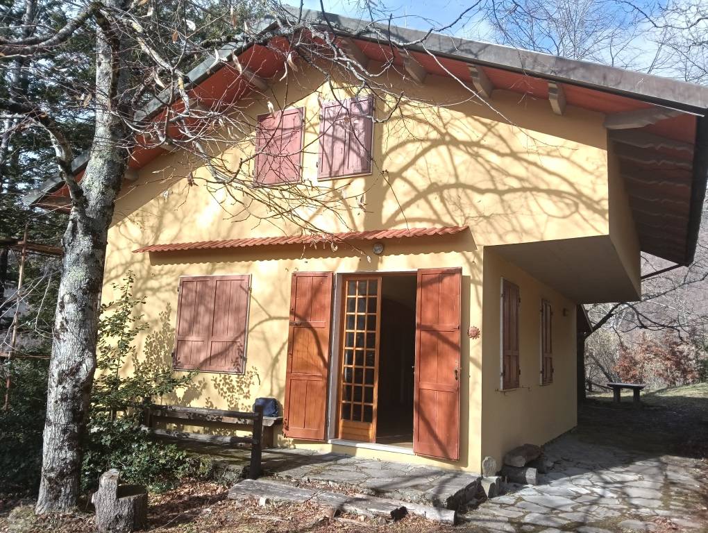 Villa in vendita a Bibbiena, Serravalle