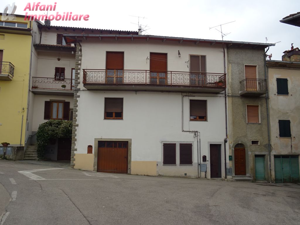 Stabile/Palazzo in vendita a Castel Focognano