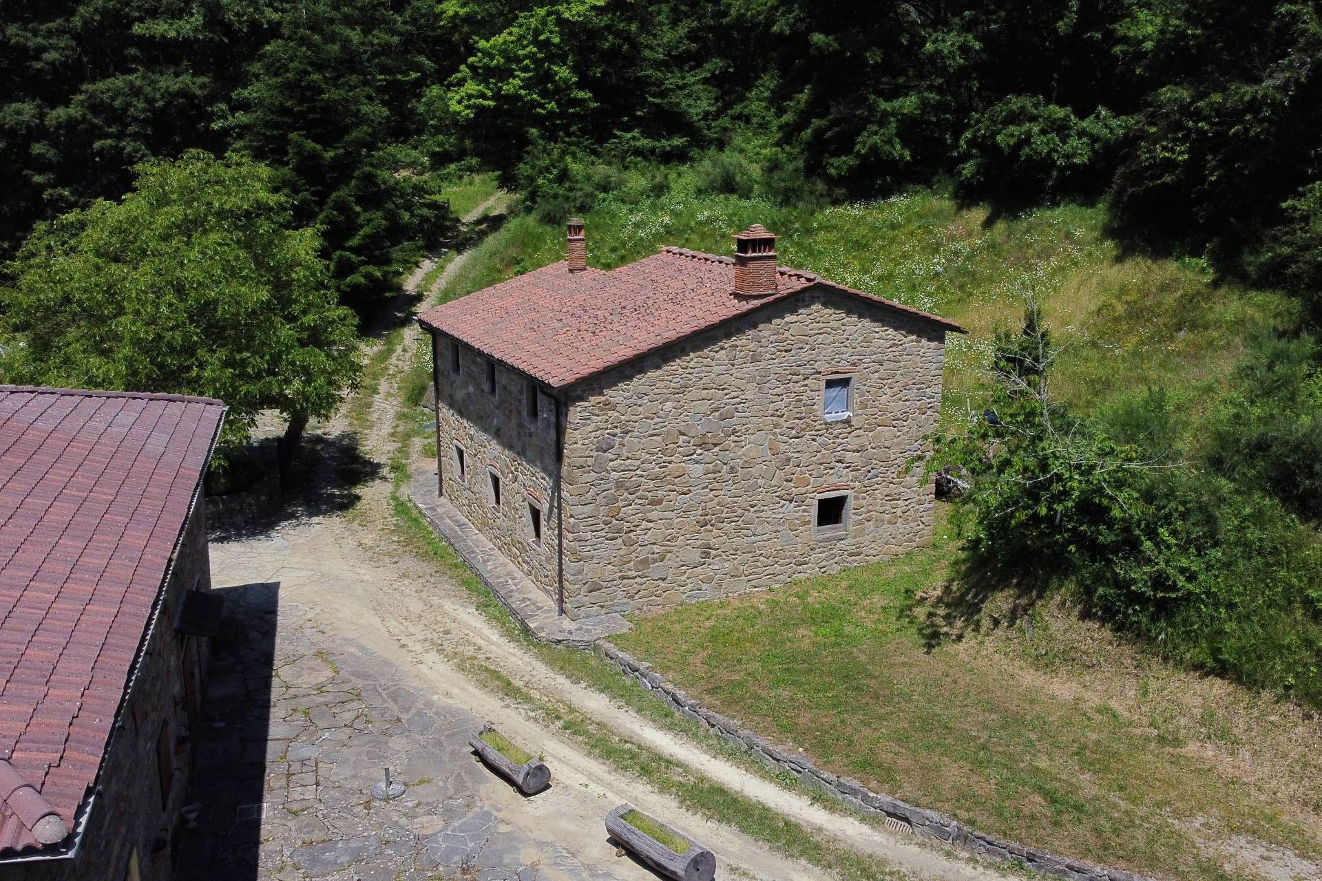 Casa singola in vendita a Londa, Croce a Mori (Valico)