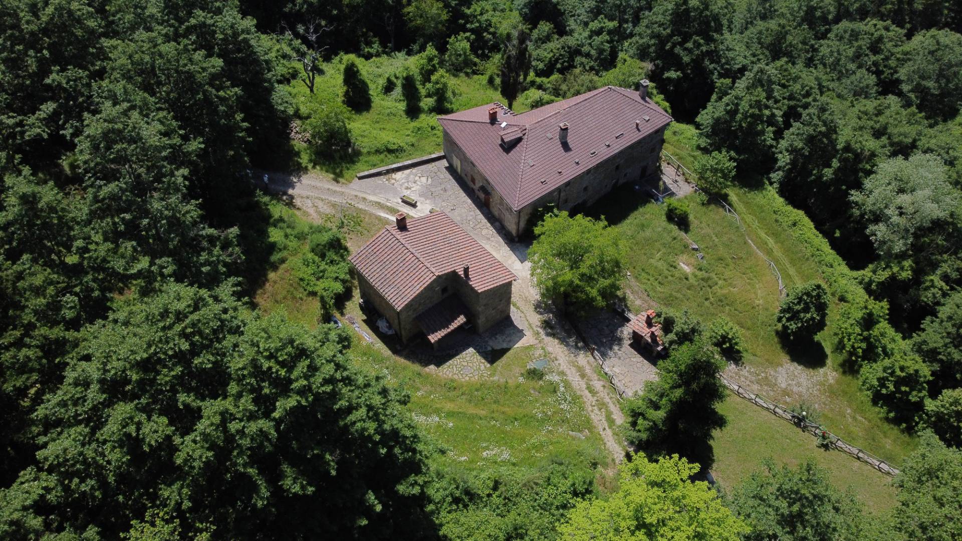 Casa singola in vendita a Londa, Croce a Mori (Valico)