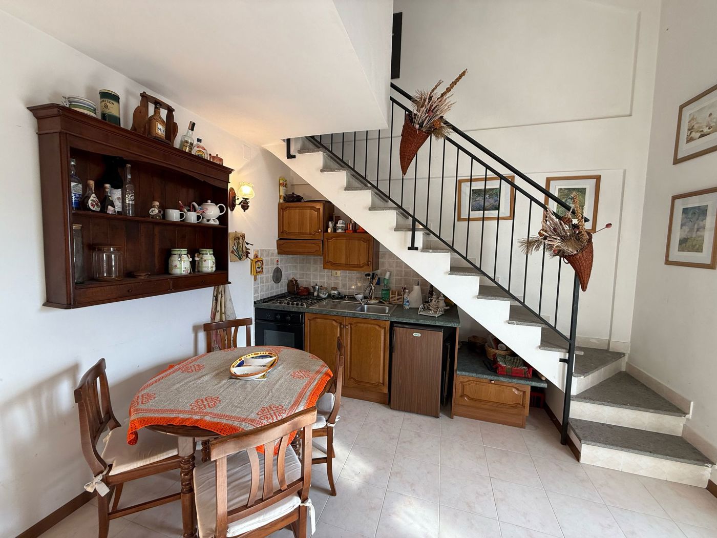 Quadrilocale in vendita a Ovindoli